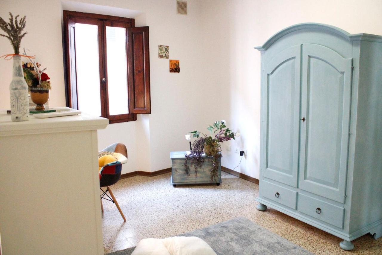Апартаменты Carducci Flat - In Centro Storico Пистойя Экстерьер фото